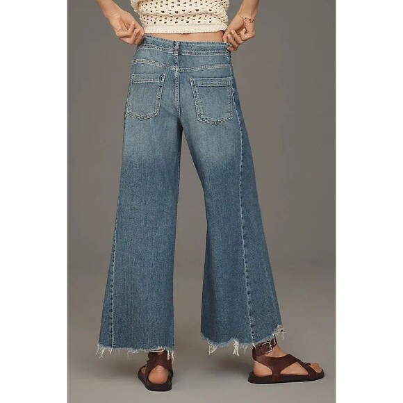 PILCRO By Anthropologie The Mid-Rise Adi Flare Jeans Women's Size 32 Raw Hem - Picture 2 of 7